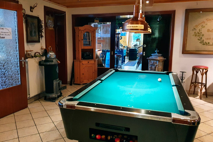 Billard Raum